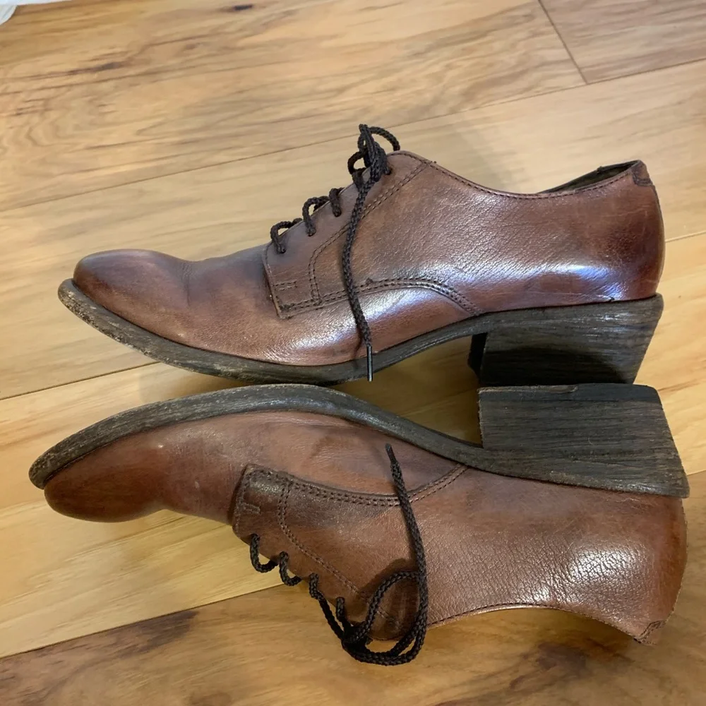 Frye Women's Brown Leather Lace-Up Oxfords
